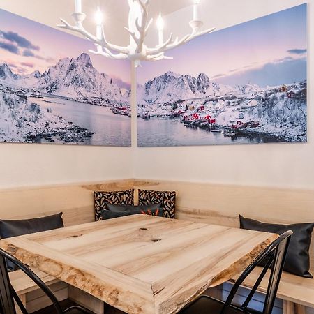 Fully Renovated! St Anton #17 Ski In Ski Out 1 Bedroom 1 Bathroom Condo! Sleeps Up To 4! Mammoth Lakes Exterior photo
