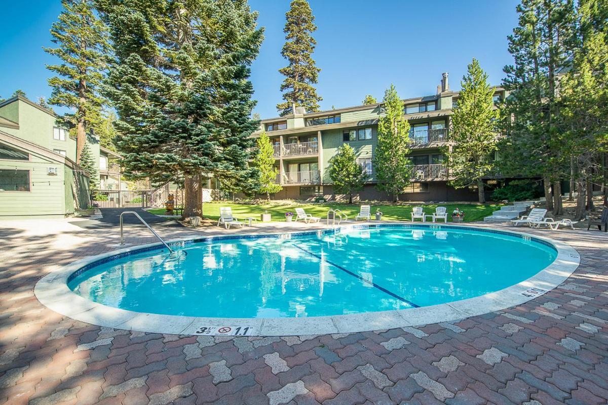Fully Renovated! St Anton #17 Ski In Ski Out 1 Bedroom 1 Bathroom Condo! Sleeps Up To 4! Mammoth Lakes Exterior photo
