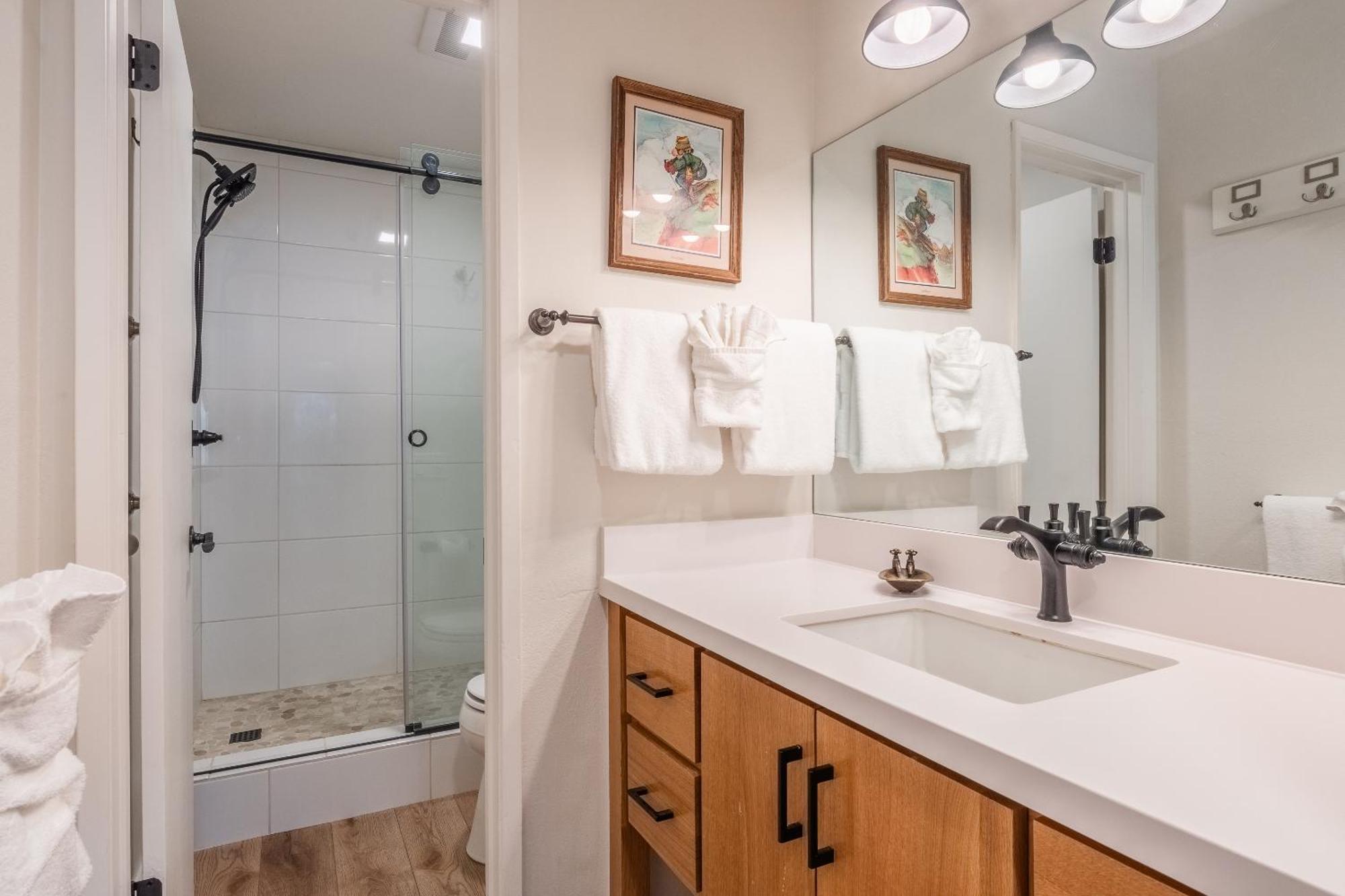 Fully Renovated! St Anton #17 Ski In Ski Out 1 Bedroom 1 Bathroom Condo! Sleeps Up To 4! Mammoth Lakes Exterior photo