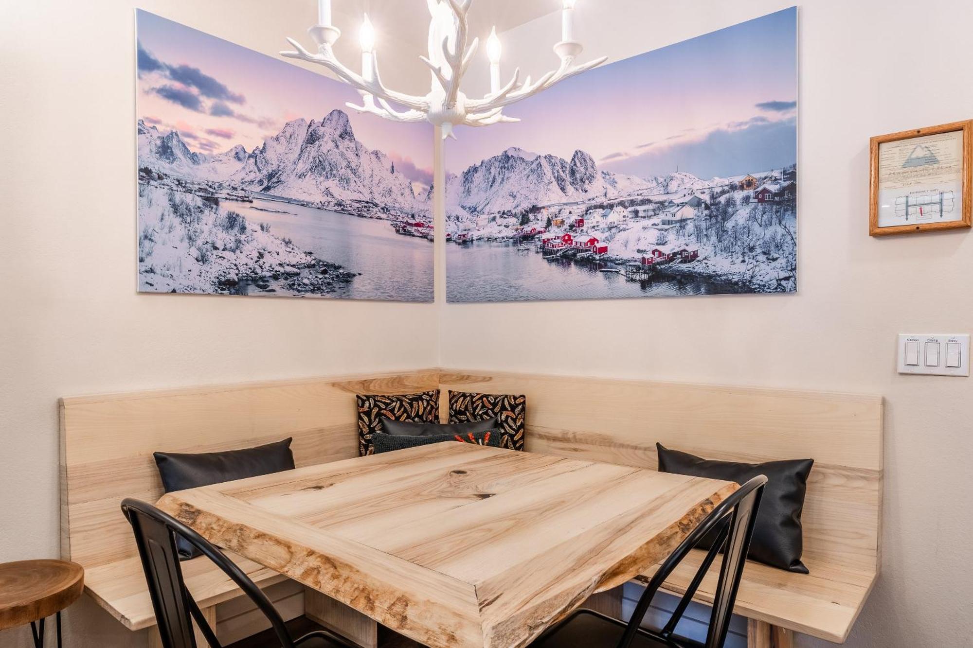 Fully Renovated! St Anton #17 Ski In Ski Out 1 Bedroom 1 Bathroom Condo! Sleeps Up To 4! Mammoth Lakes Exterior photo